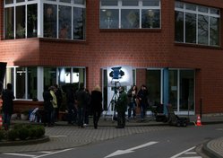 Dreharbeiten zum Film <quoda>Schurkenstücke</quod> an der Aussenpforte der JVA Siegburg