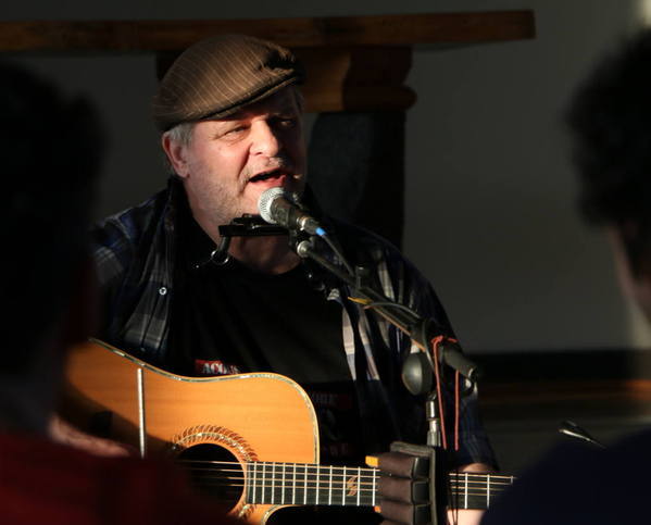 Dr. Mojo ist einer der besten Bluesänger in Nordrhein-Westfalen.