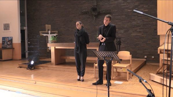 Esther Valentin und Konstantin Paganetti singen die "Storchenbotschaft" aus den Mörike-Liedern.