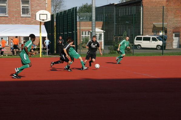 Fußball mit vollem Körpereinsatz