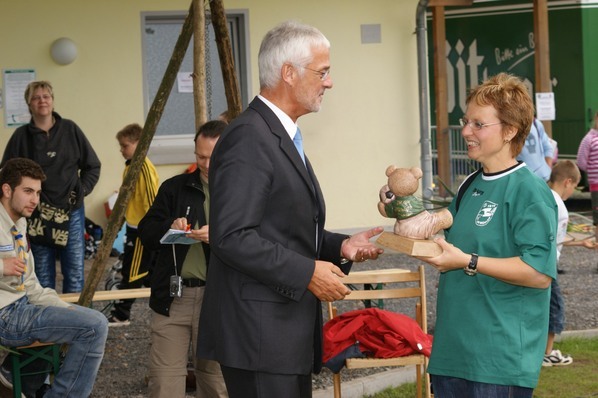 Siegerehrung durch den Bürgermeister Franz Huhn