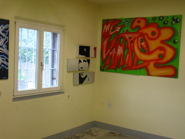 Graffitibilder - In Zusammenarbeit mit der Justizvollzugsanstalt Schwerte und dem Jugendamt der Stadt Dortmund wurden von Januar bis Juli 2009 in der JVA Schwerte ein Graffiti-Projekt durchgeführt mit Jugendlichen von "dirnnen" und "draußen".